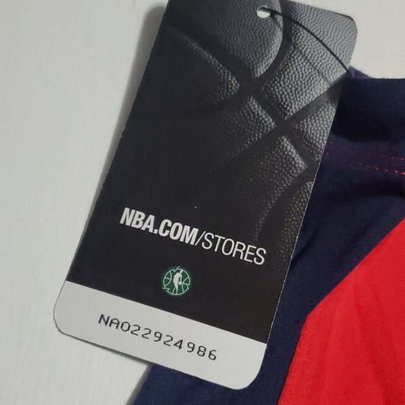 🏀PELICANS Jersey🏀 - Picture 6 of 8